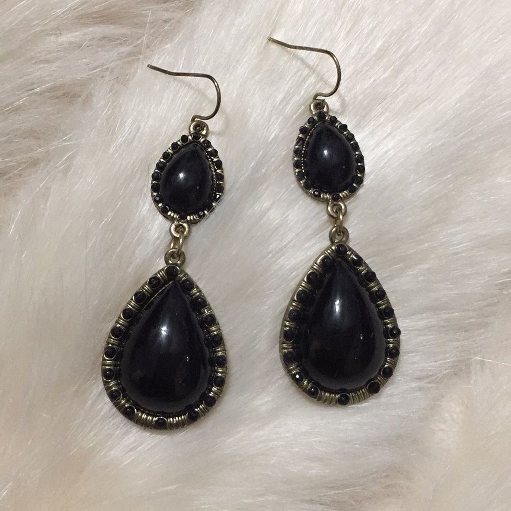 ✨ Black and gold earrings